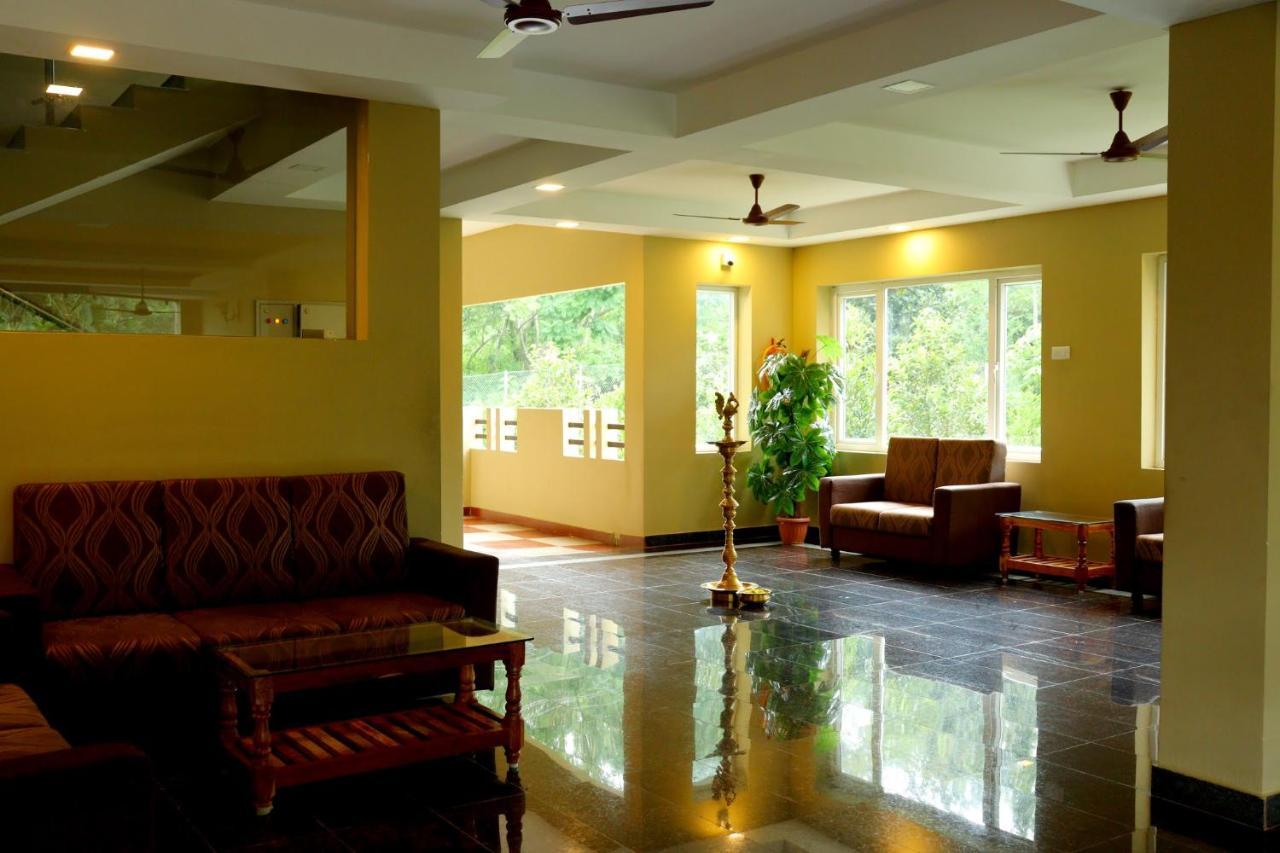 Ack Palacce Inn Yercaud Exterior photo